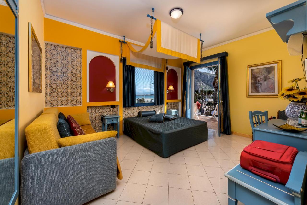 Hotel Ristorante Mediterraneo Faro San Vito Lo Capo Dış mekan fotoğraf