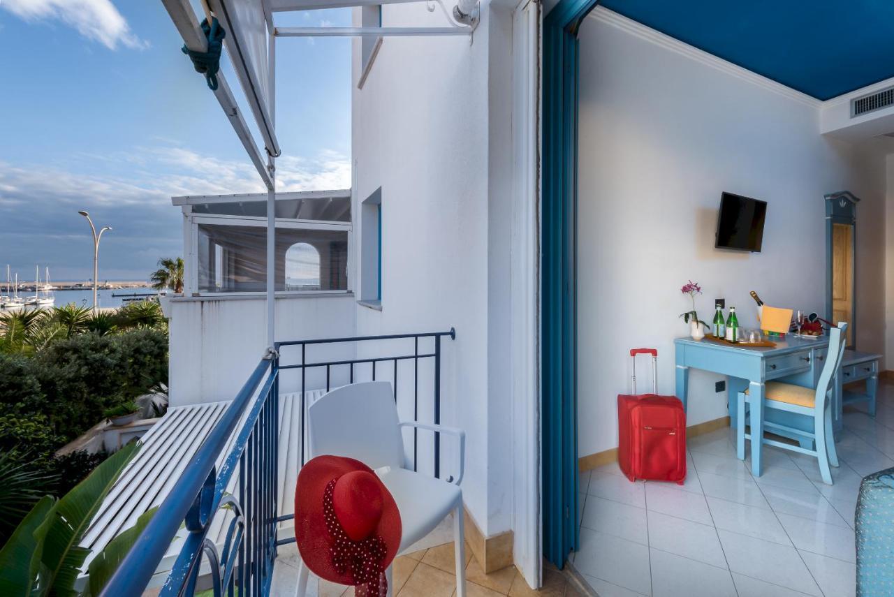 Hotel Ristorante Mediterraneo Faro San Vito Lo Capo Dış mekan fotoğraf