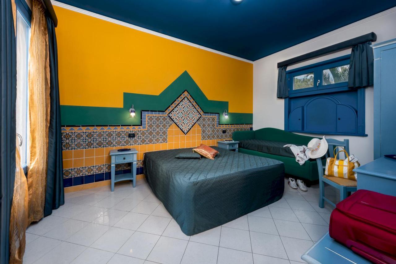 Hotel Ristorante Mediterraneo Faro San Vito Lo Capo Dış mekan fotoğraf