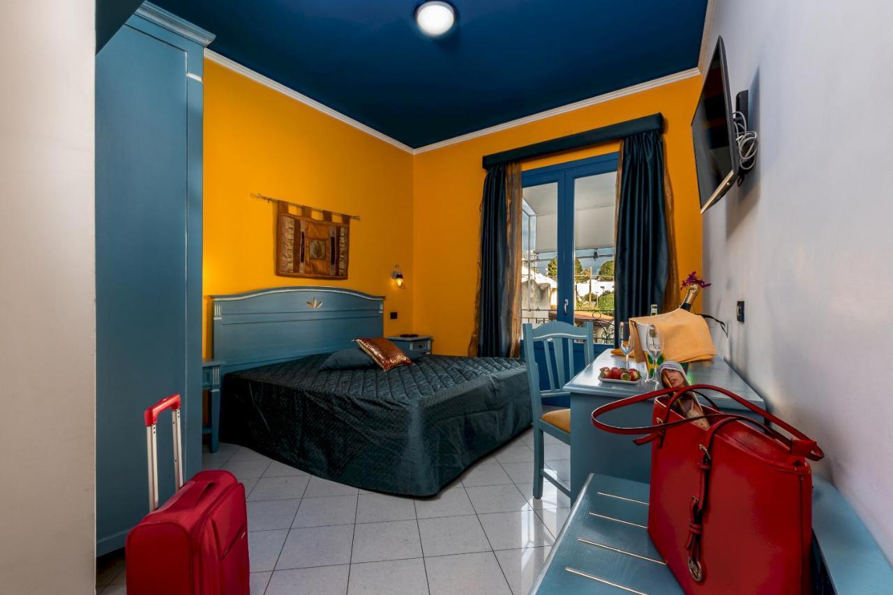 Hotel Ristorante Mediterraneo Faro San Vito Lo Capo Dış mekan fotoğraf