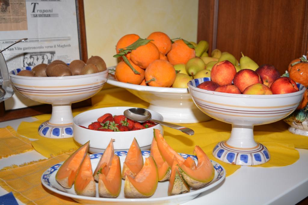 Hotel Ristorante Mediterraneo Faro San Vito Lo Capo Dış mekan fotoğraf
