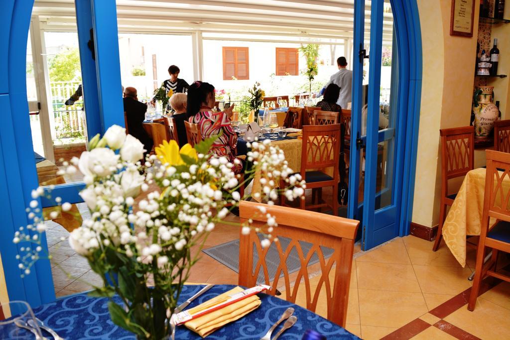 Hotel Ristorante Mediterraneo Faro San Vito Lo Capo Dış mekan fotoğraf