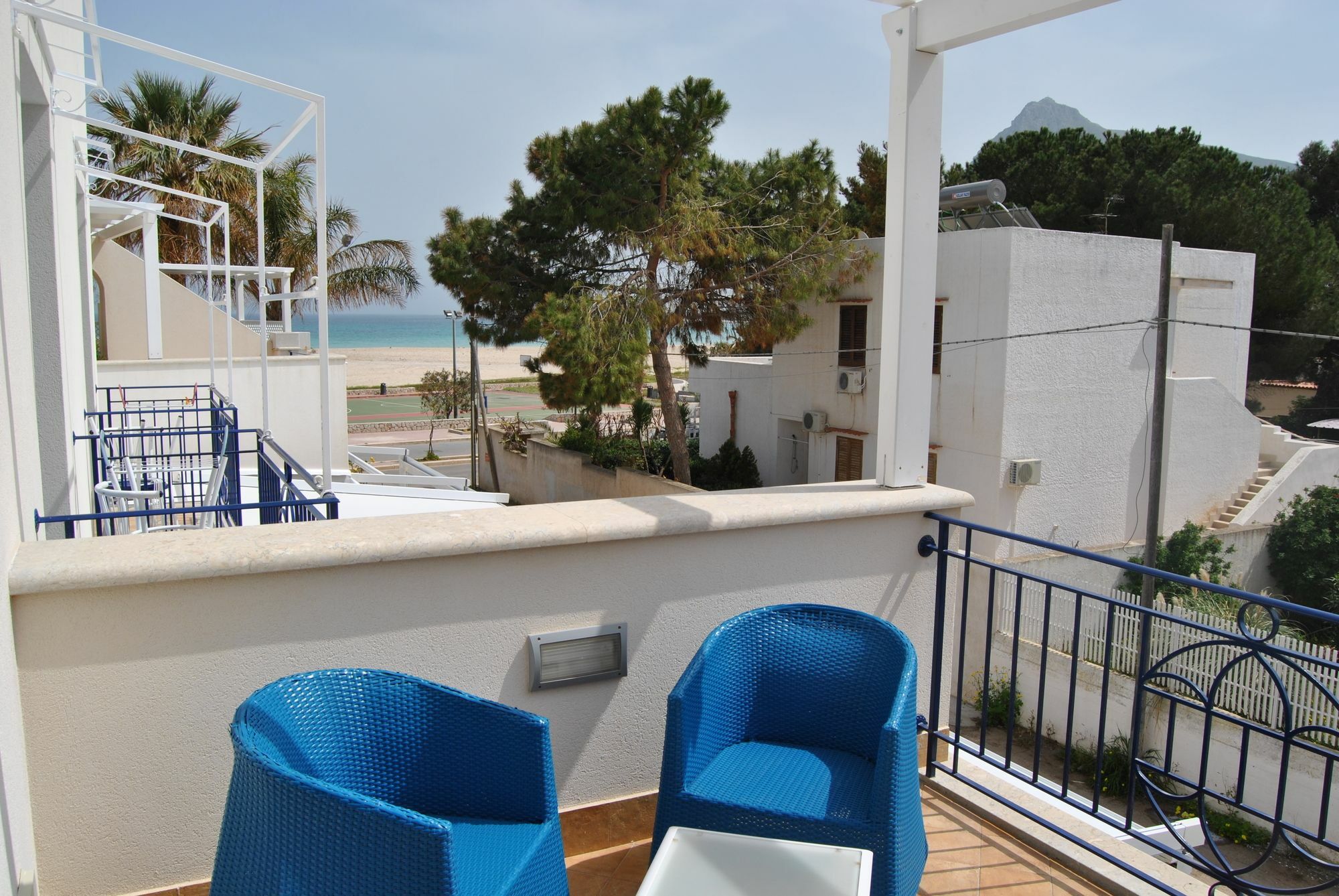 Hotel Ristorante Mediterraneo Faro San Vito Lo Capo Dış mekan fotoğraf